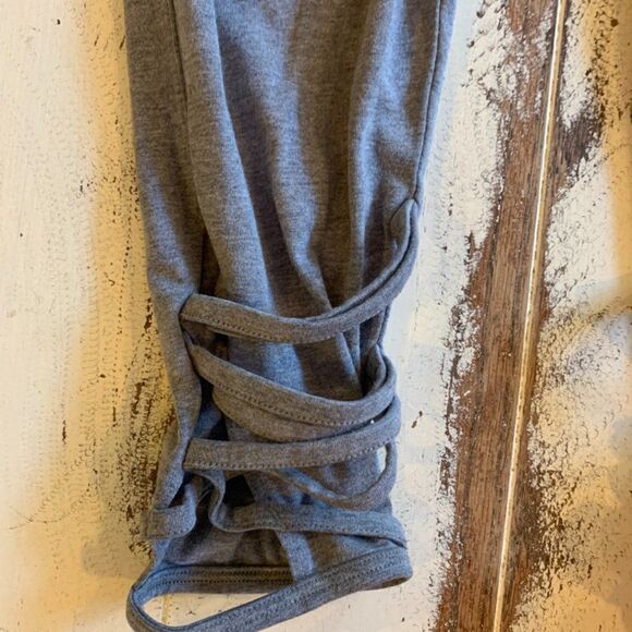 PINK Gray Legging  - Picture 2 of 7